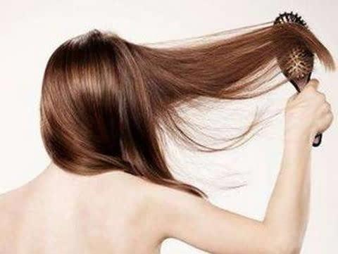 女性经常掉头发是什么原因