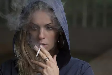 女人吸烟的危害有哪些