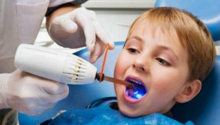 小孩蛀牙牙痛怎么办