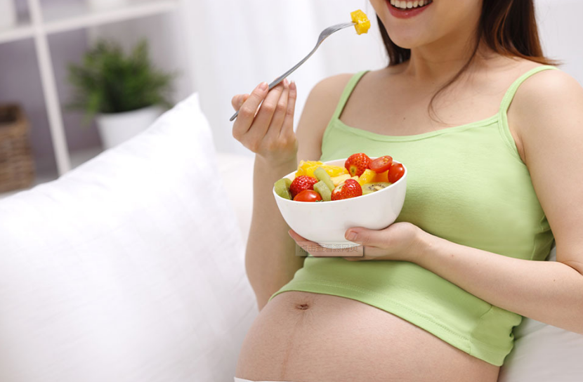 孕妇保持健康的生活可以避免发生肥胖的问题!